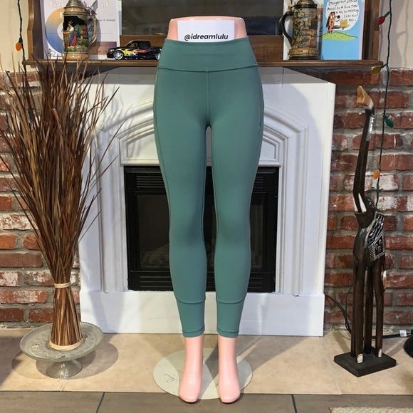 🌿Lululemon In Movement 25” Legging - Picture 6 of 7